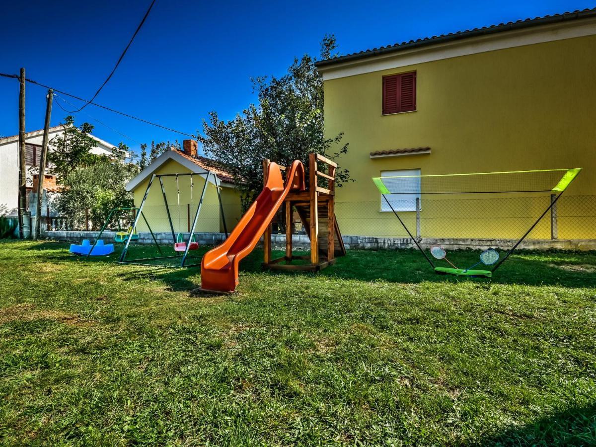 Cozy Holiday Home In Krusevo With Garden Exterior photo